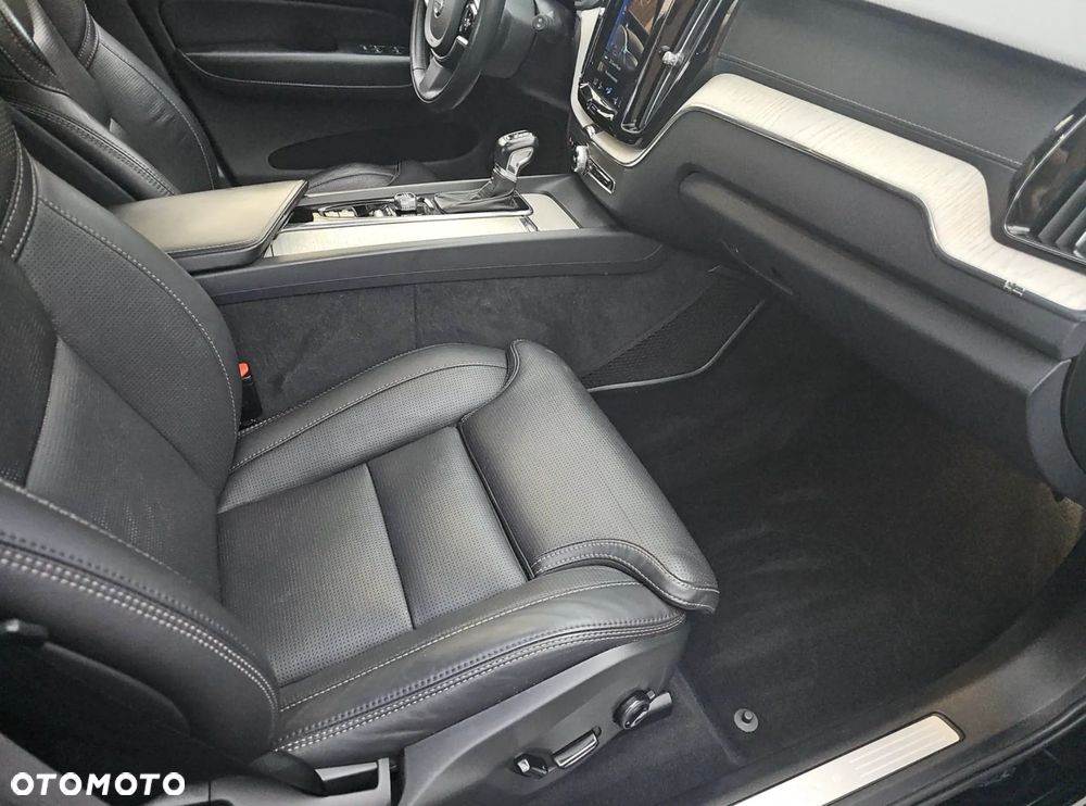 Volvo XC 60 T6 AWD Inscription - 11