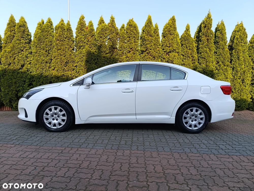 Toyota Avensis 2.0 D-4D Active - 3