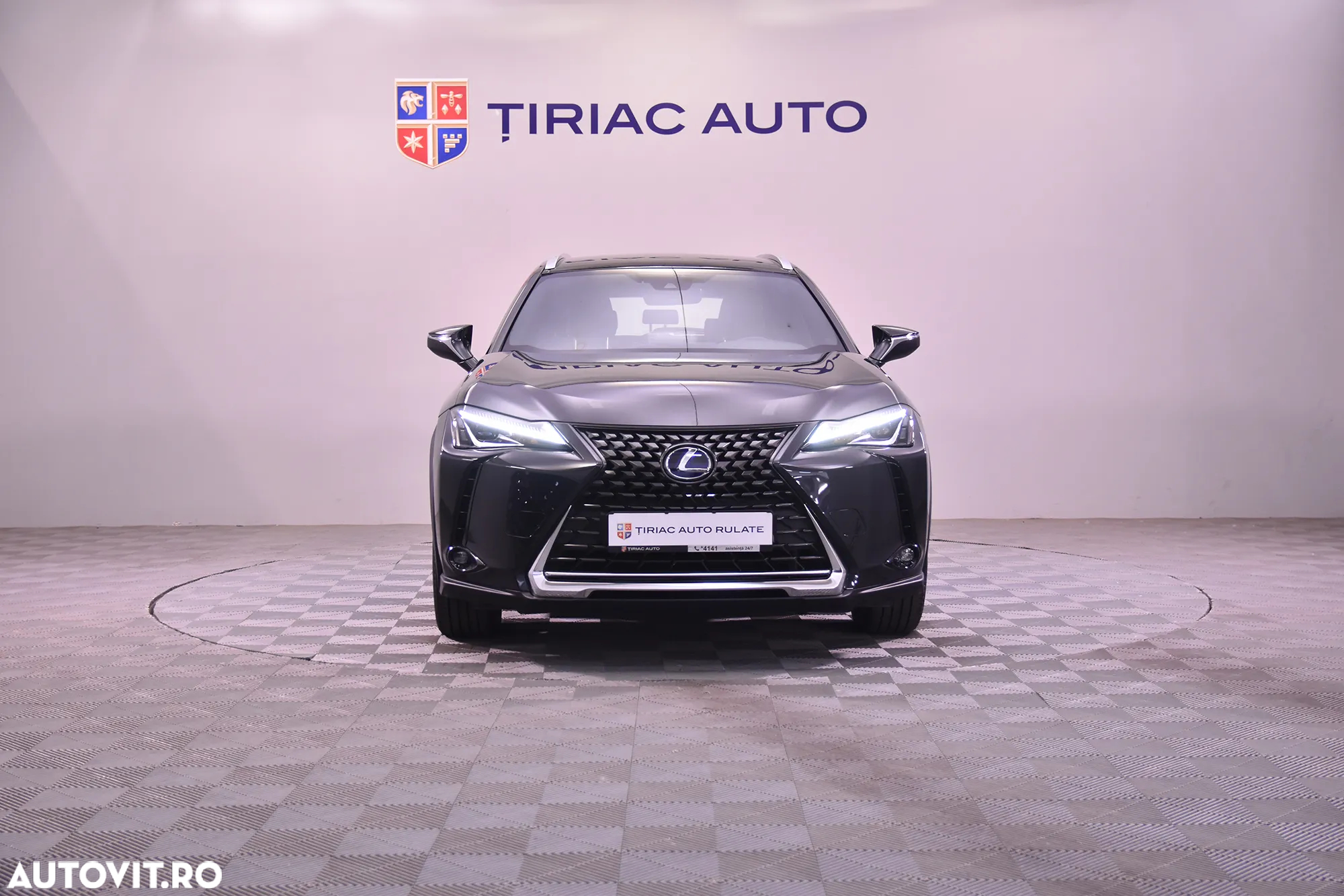 Lexus UX 250h - 8