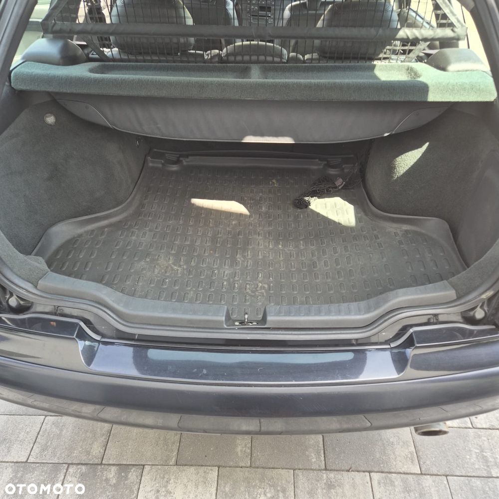 Volvo V40 1.8 Classic Limited Edition - 9