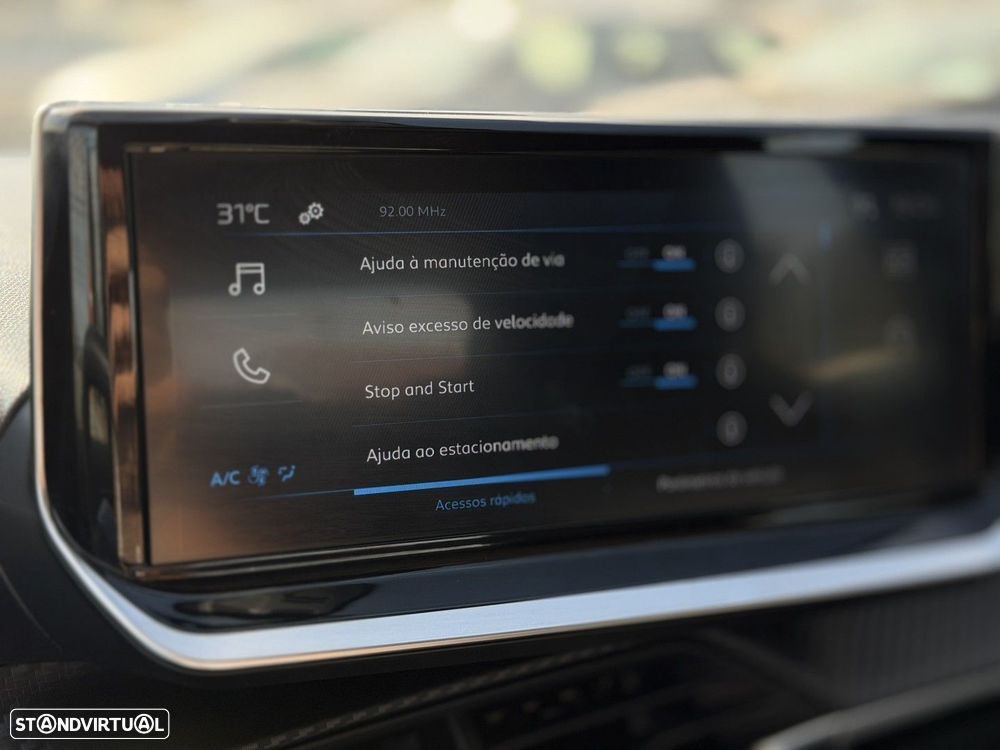 Peugeot 208 1.2 Hybrid Style e-DCS6 - 20