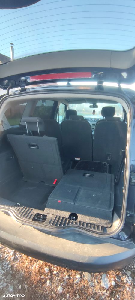 Ford S-Max - 20