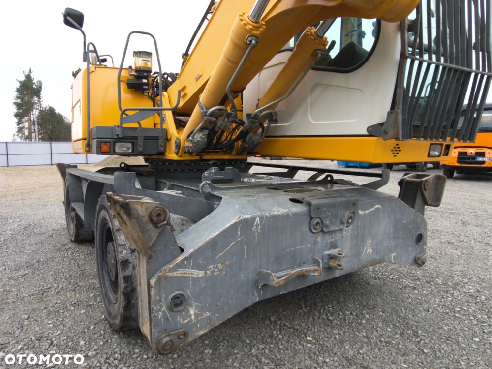 Liebherr A316 koparka Przeładunkowa - 12