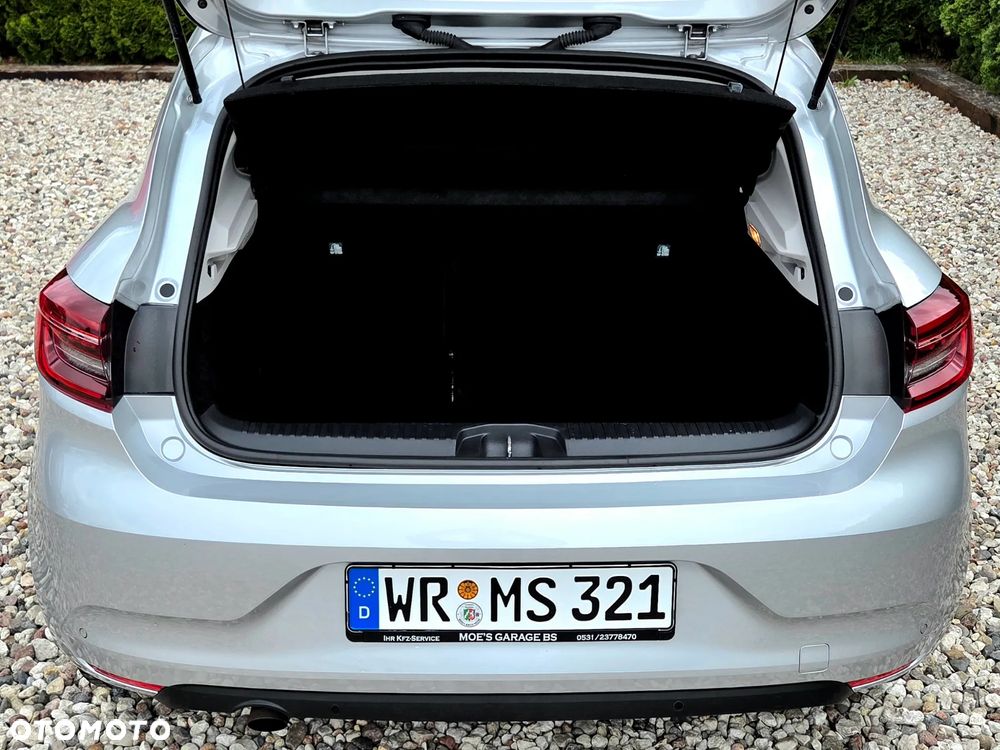 Renault Clio - 8