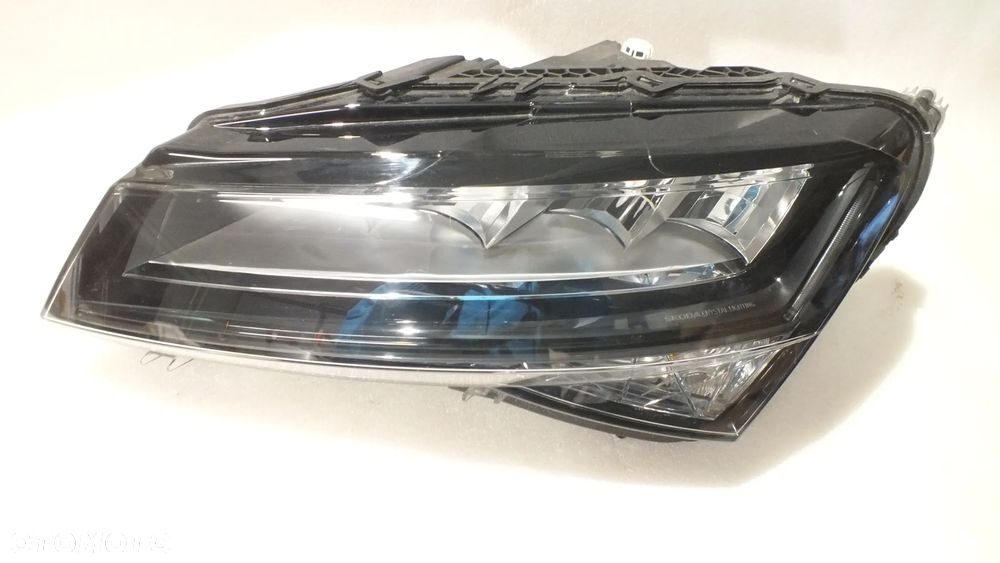 Lampa przednia lewa Skoda Superb III 3v1 led - 2