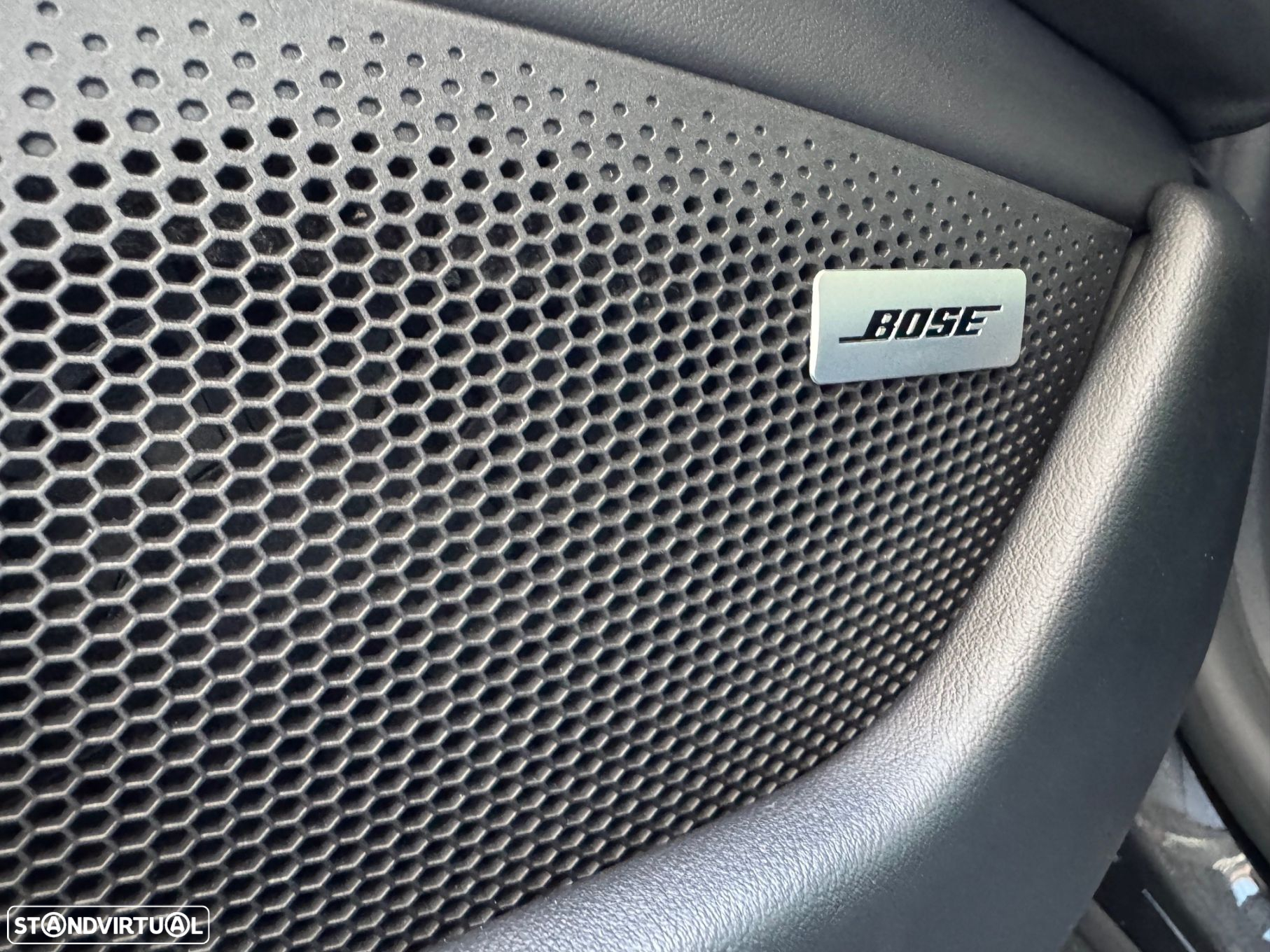 Porsche Taycan Turbo - 31
