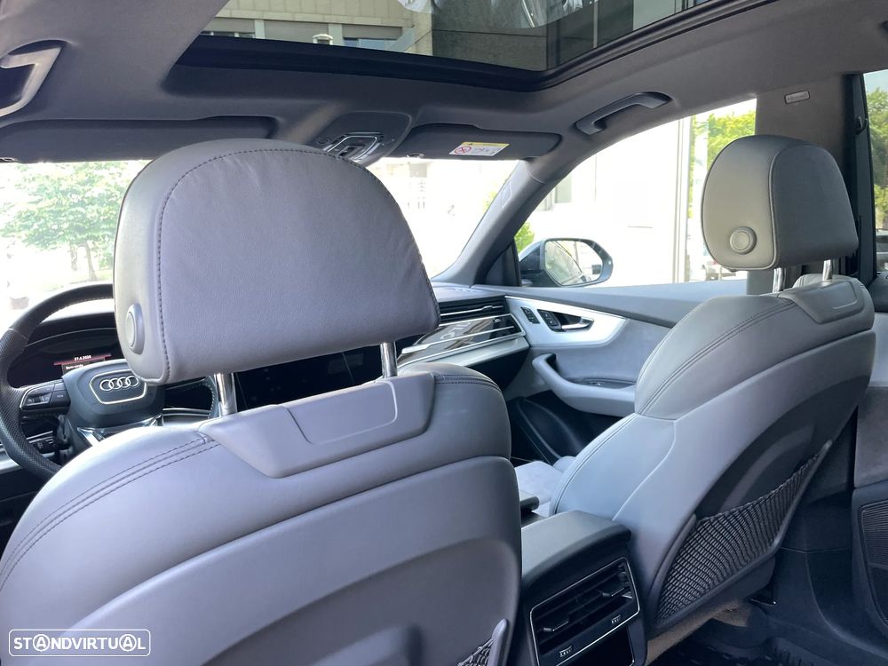 Audi SQ8 4.0 TDI quattro Tiptronic - 25