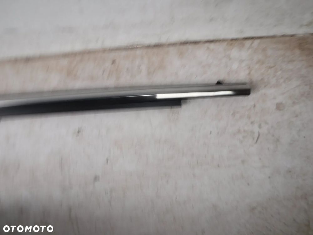 mazda 3 bm 14r- listwa drzwi przód prawa chrom parapet - 5