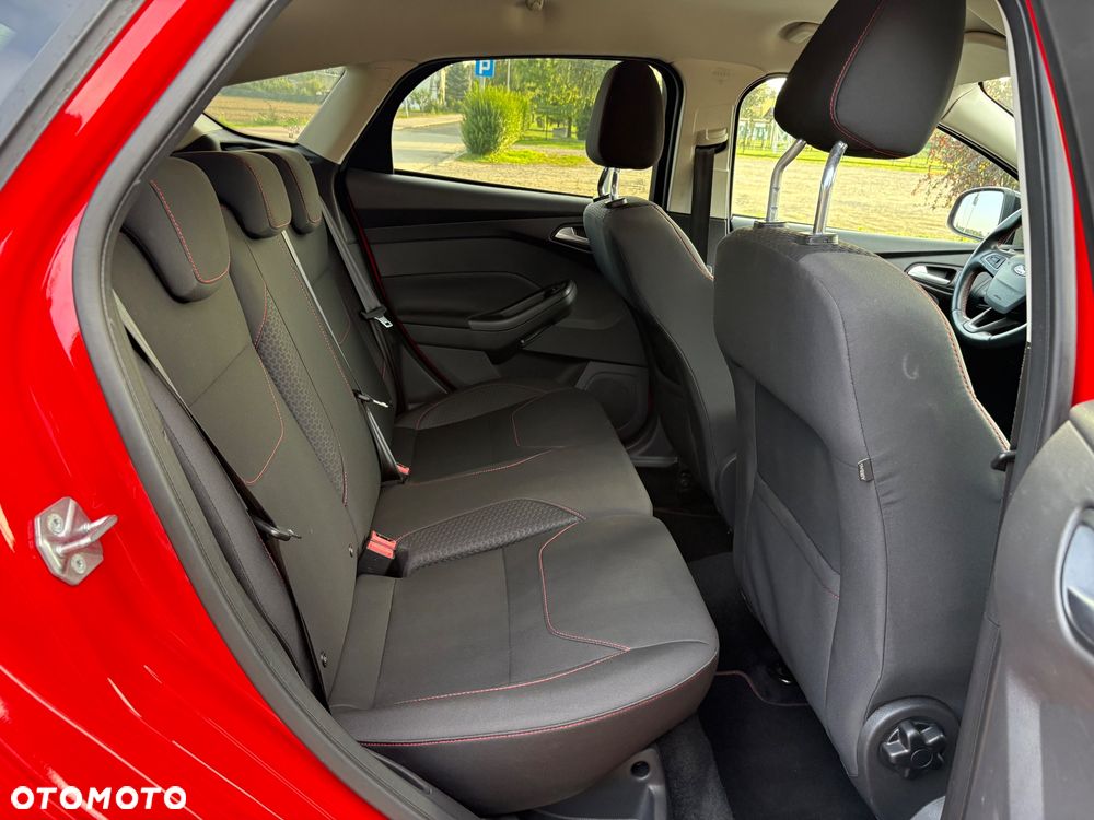 Ford Focus 1.0 EcoBoost Trend Sport - 24