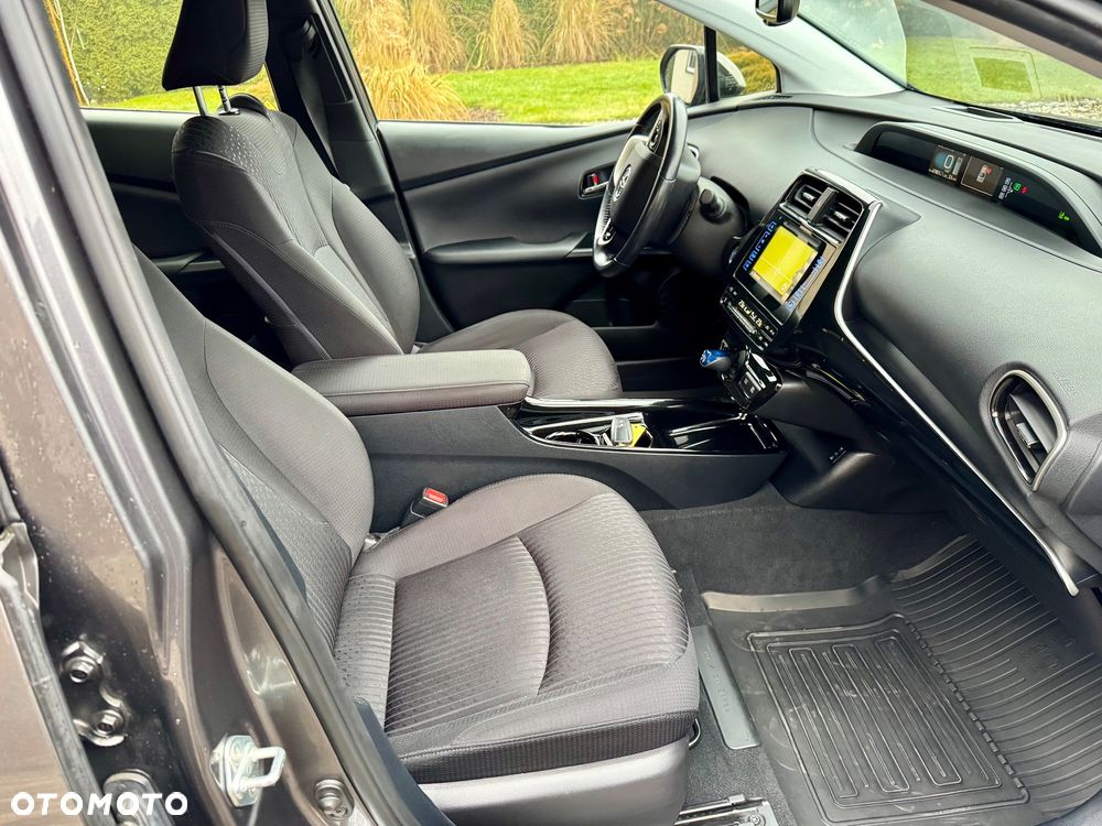 Toyota Prius Hybrid Comfort - 31