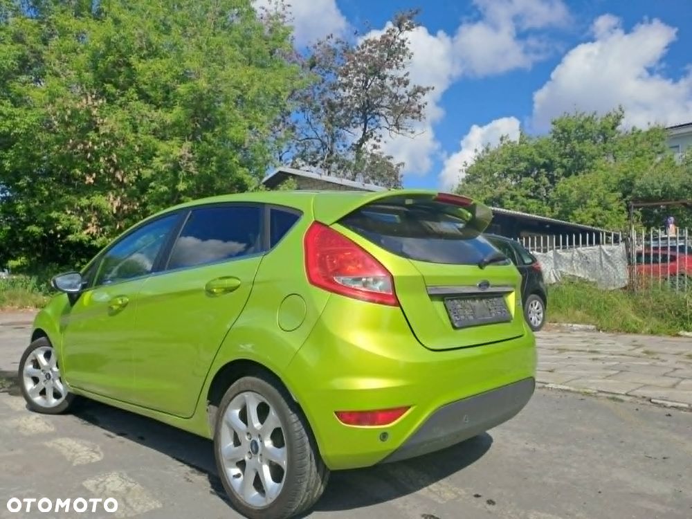 Ford Fiesta 1.4 Trend - 10