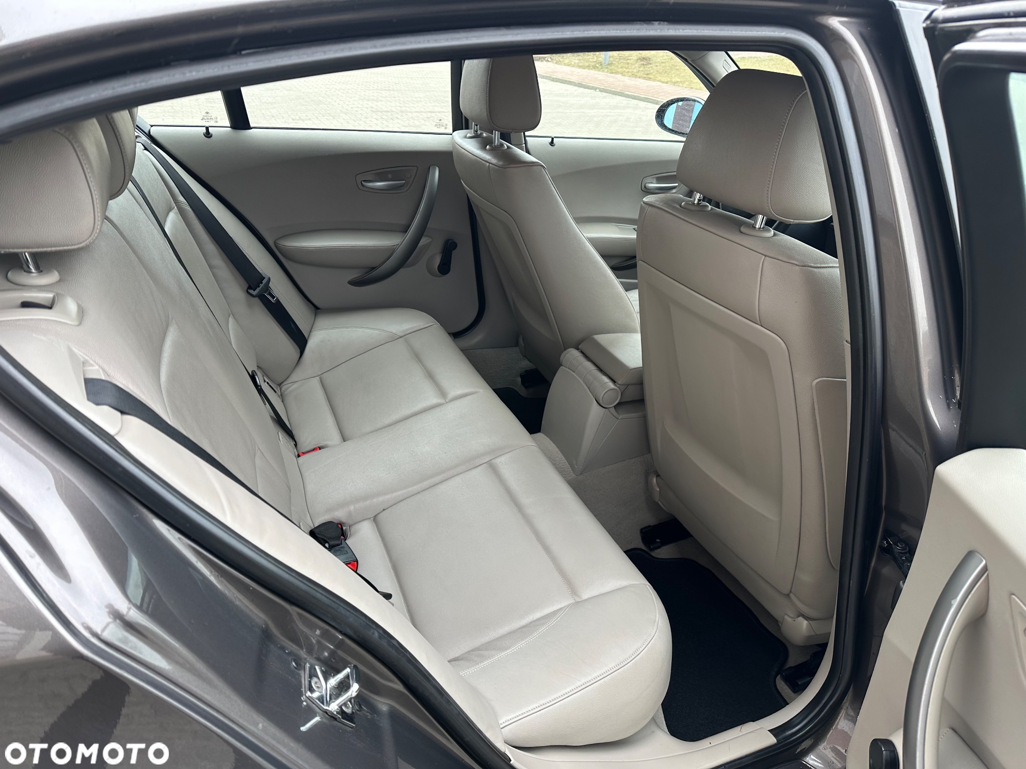 BMW Seria 1 118d - 12
