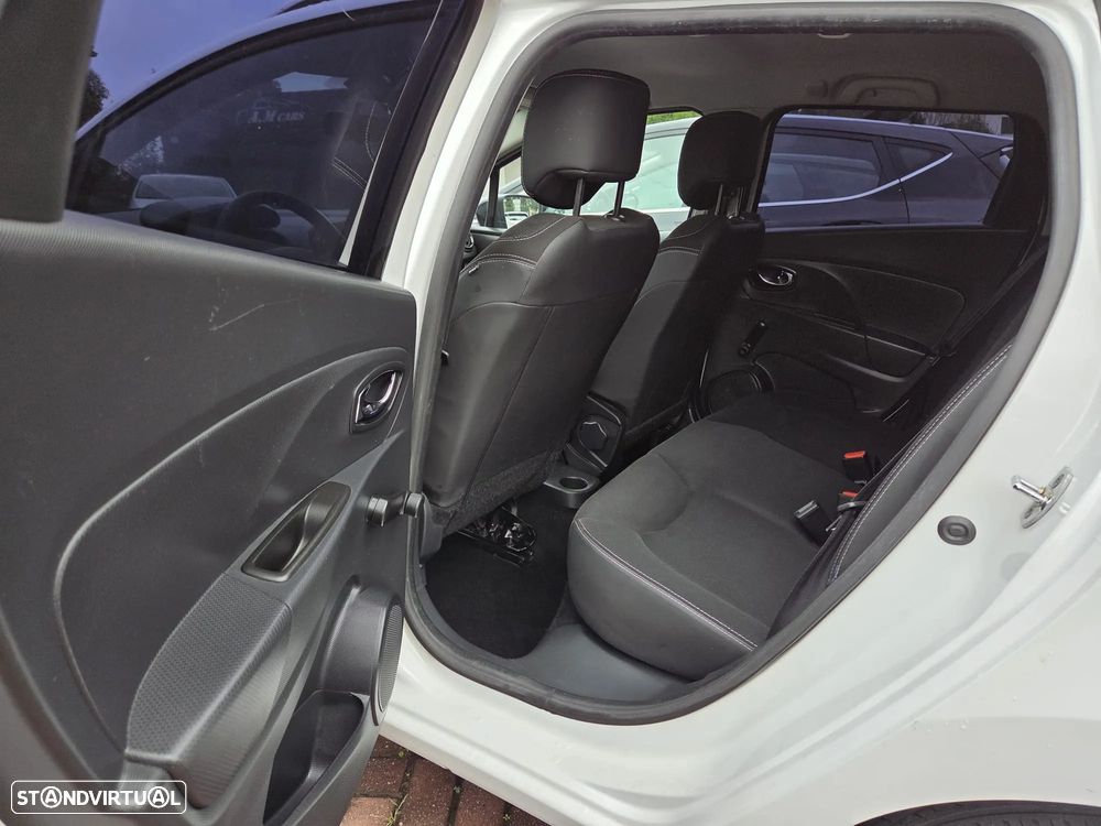 Renault Clio Sport Tourer Energy dCi 90 Business - 19