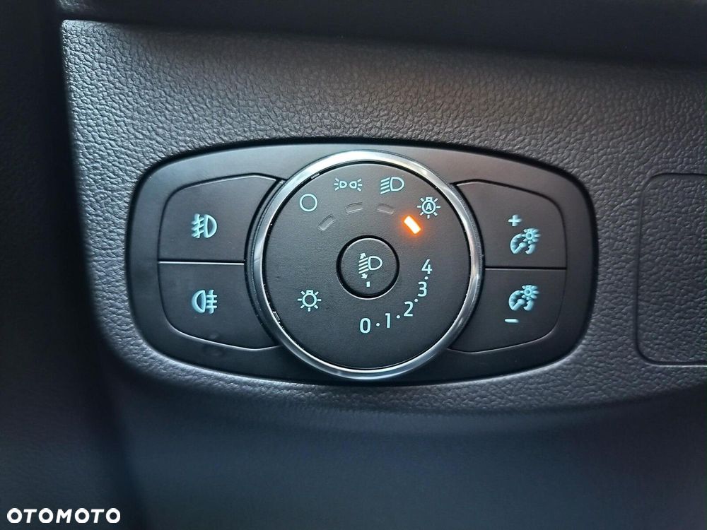 Ford Focus 1.0 EcoBoost mHEV ST-Line - 25