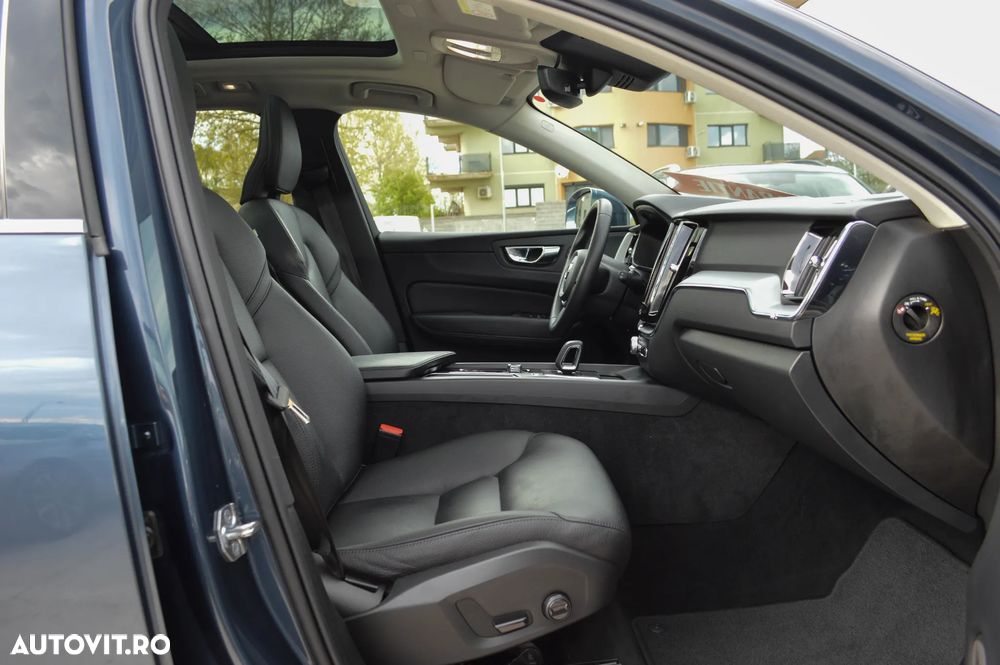 Volvo XC 60 Recharge T6 Twin Engine eAWD Inscription Expression - 32