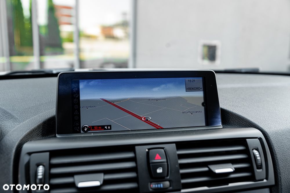 BMW Seria 1 118d Sport Line - 34