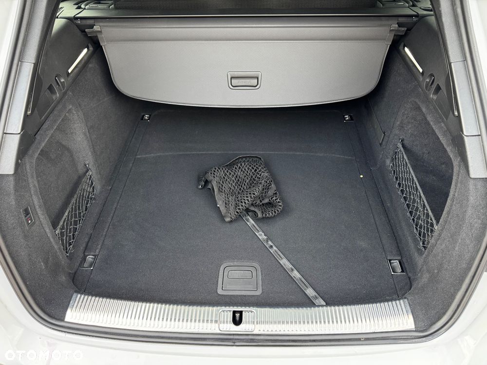Audi A4 Avant 40 TDI S tronic S line - 30