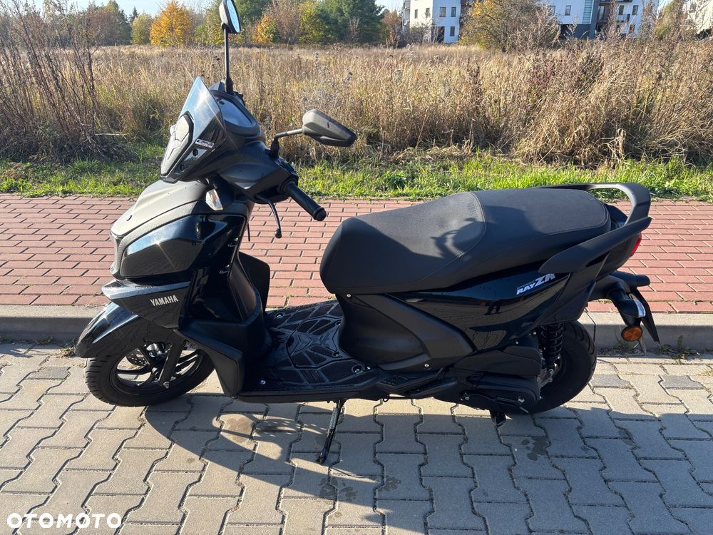Yamaha ZR - 4