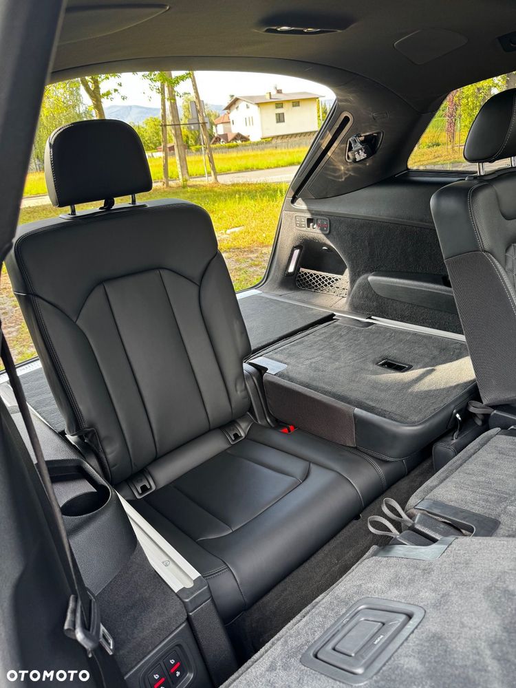 Audi SQ7 - 34