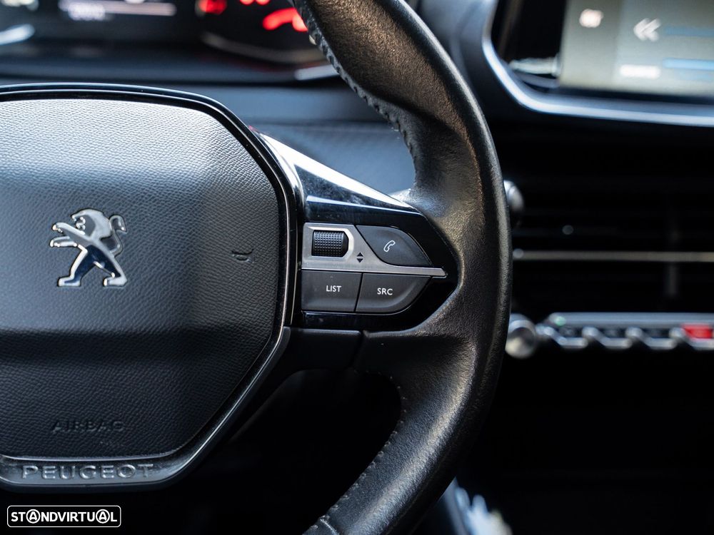Peugeot 208 1.2 PureTech Active Pack - 33