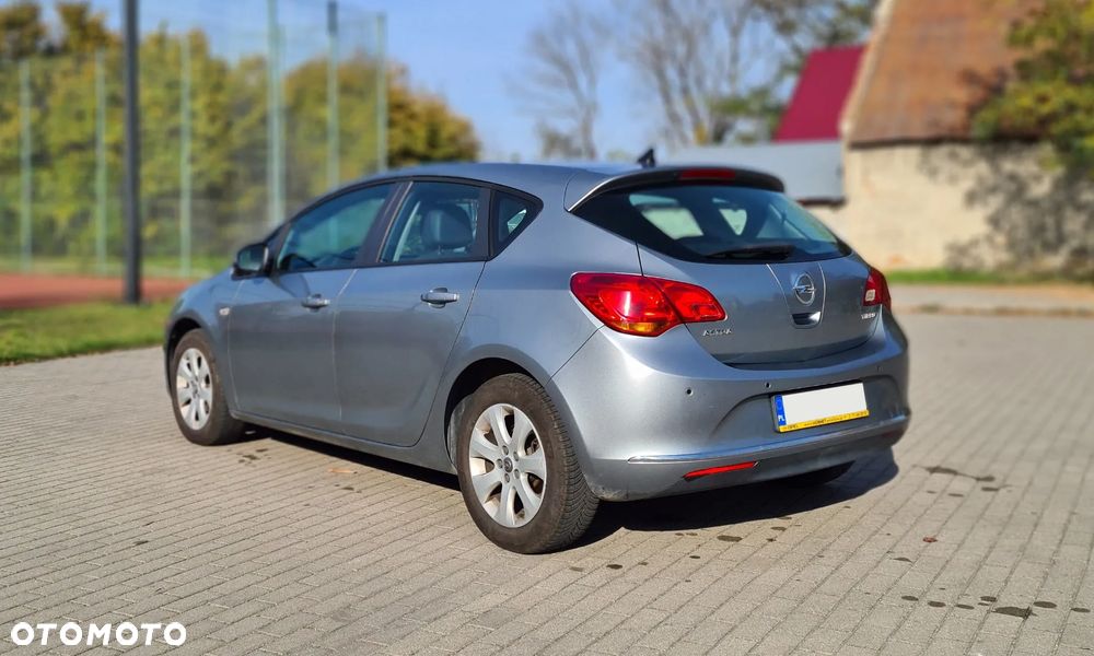 Opel Astra 1.4 T Enjoy - 7