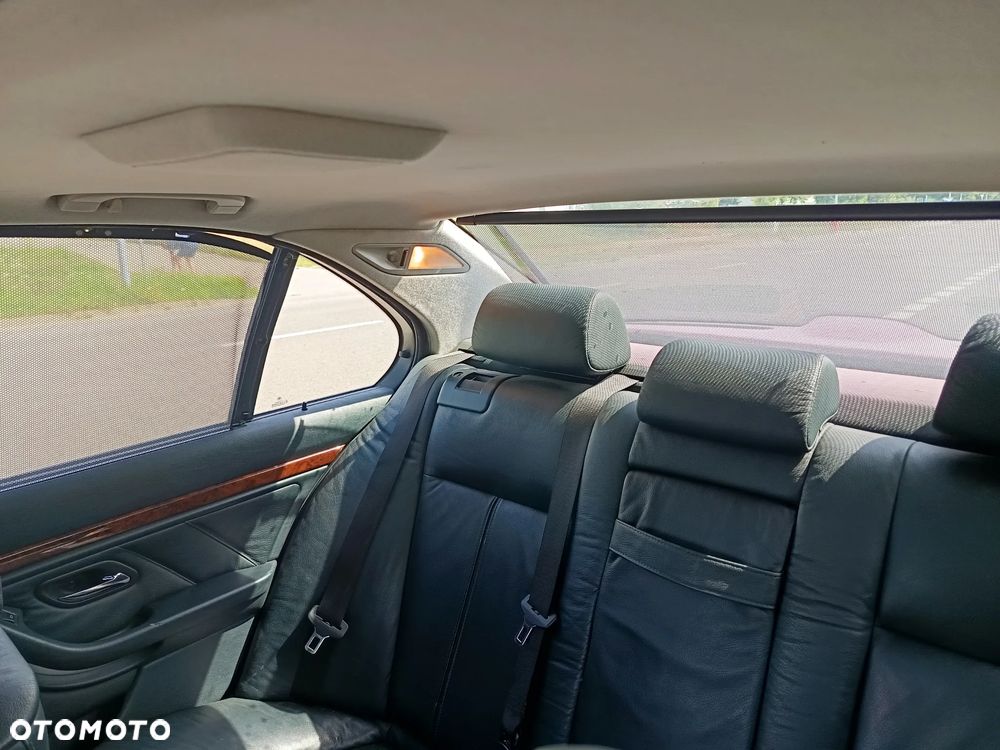 BMW Seria 5 - 21