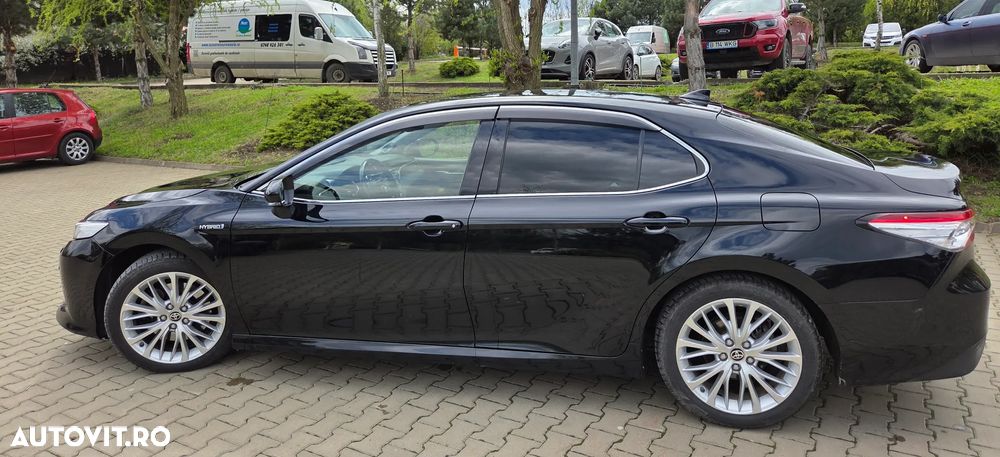 Toyota Camry 2.5 Exclusive - 3