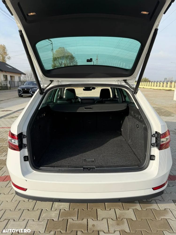 Skoda Superb 2.0 TDI 4X4 DSG Laurin & Klement - 9