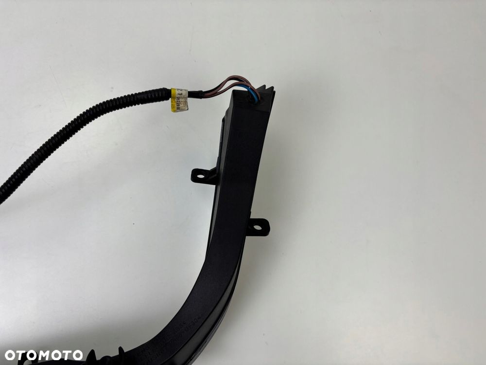 Przednia prawa lampa postojowa LED TGB Blade 550 600 Oryginał - 15
