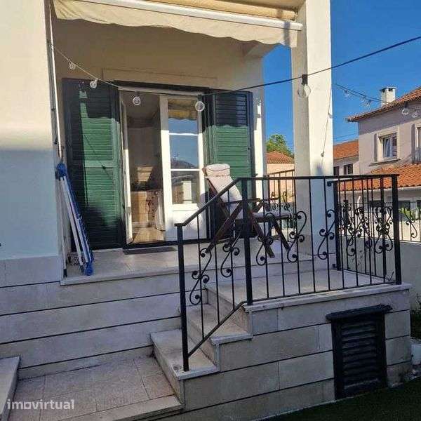 Moradia em Caselas /Restelo T3+  1 Estúdio,  e Garagem - Grande imagem: 2/7