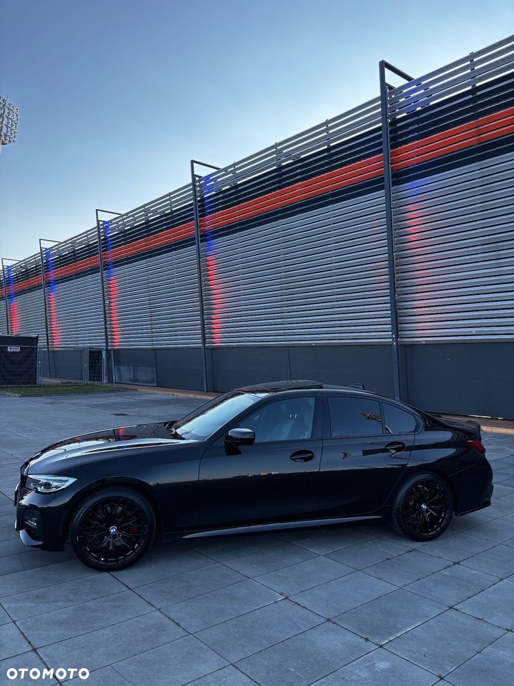 BMW Seria 3 330i xDrive M Sport sport - 4