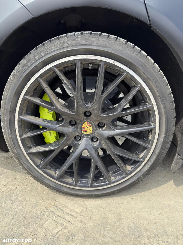 Porsche Panamera Turbo S E-Hybrid - 13