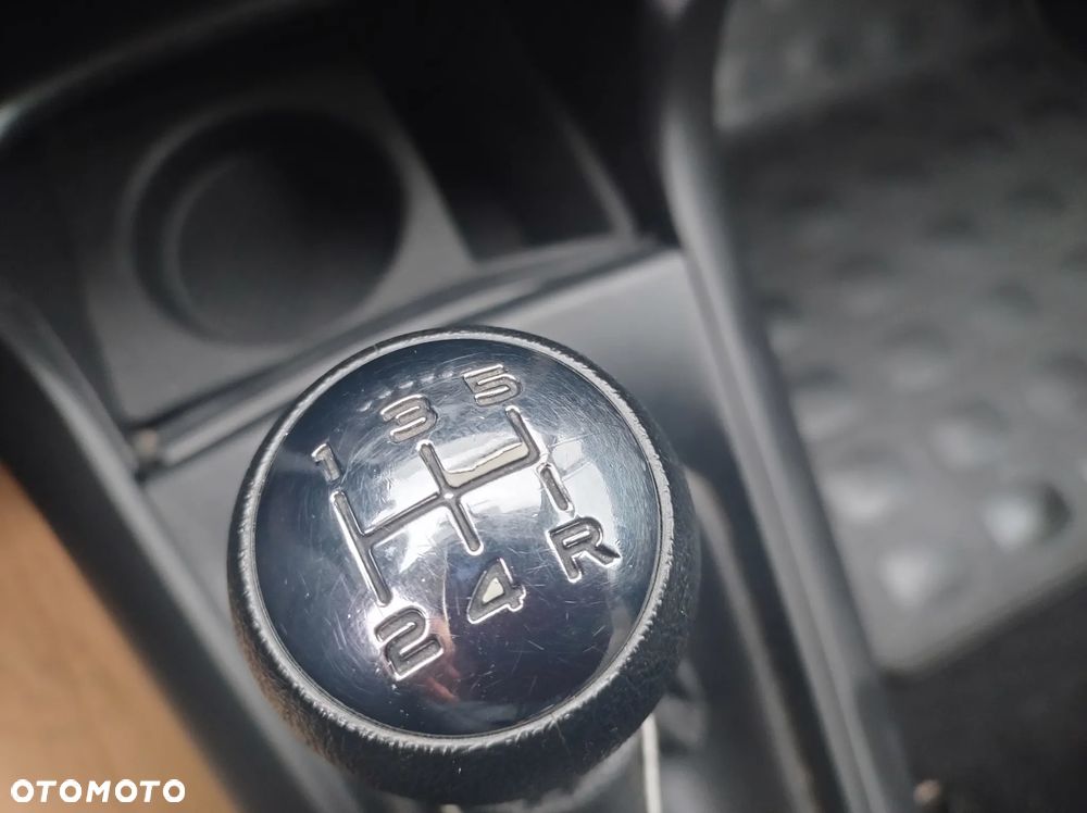 Citroën C3 Pure Tech (VTi) 82 Exclusive - 17