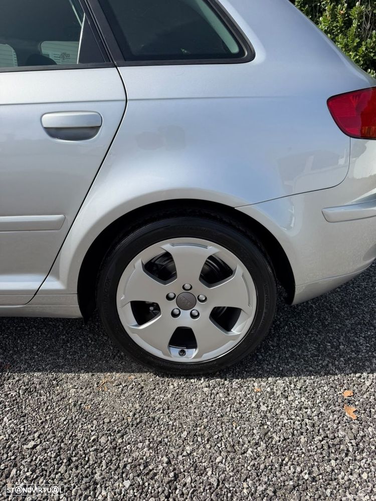 Audi A3 Sportback 2.0 TDi - 14