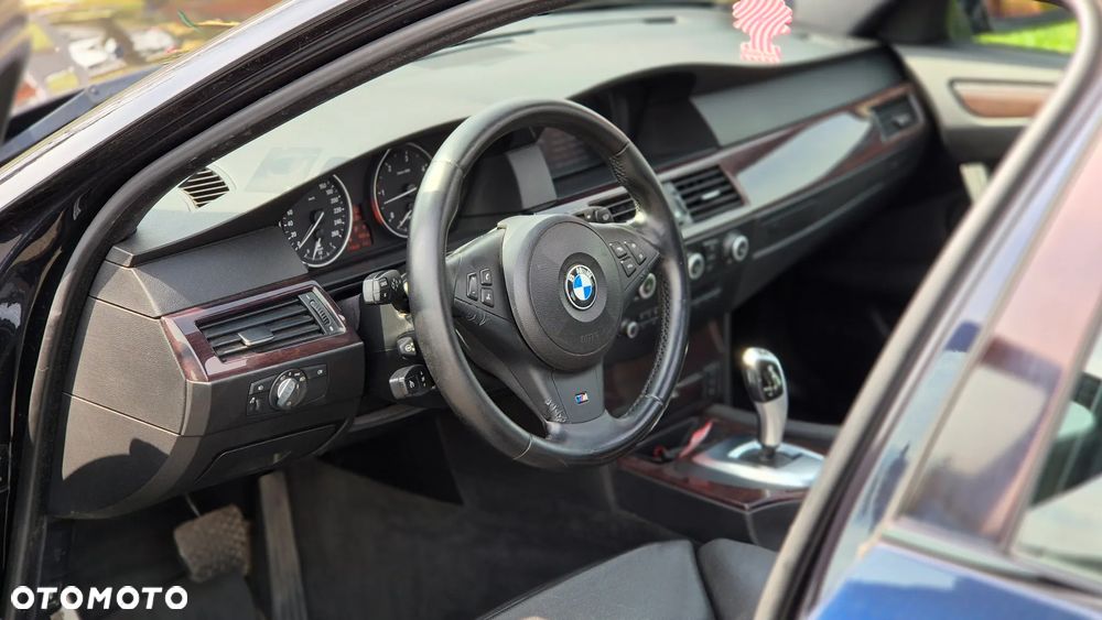 BMW Seria 5 - 21