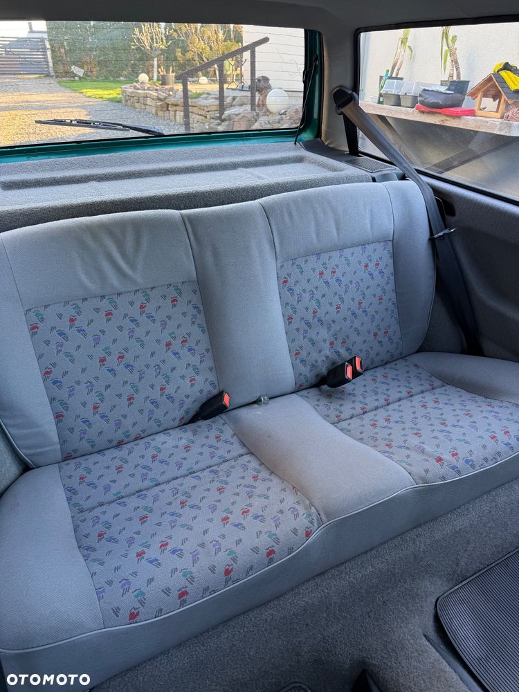 Volkswagen Polo 1.0 CL - 24