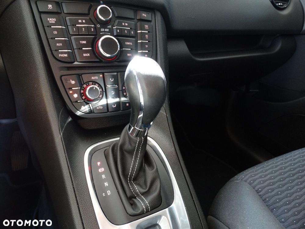 Opel Meriva - 24