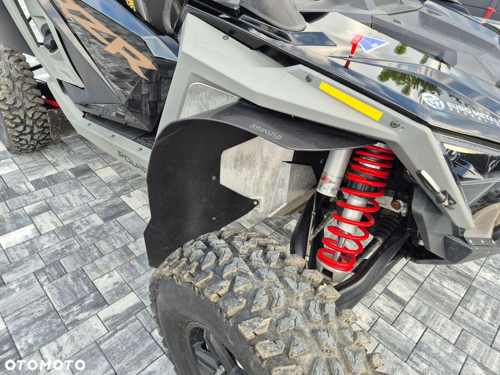 Polaris RZR - 23