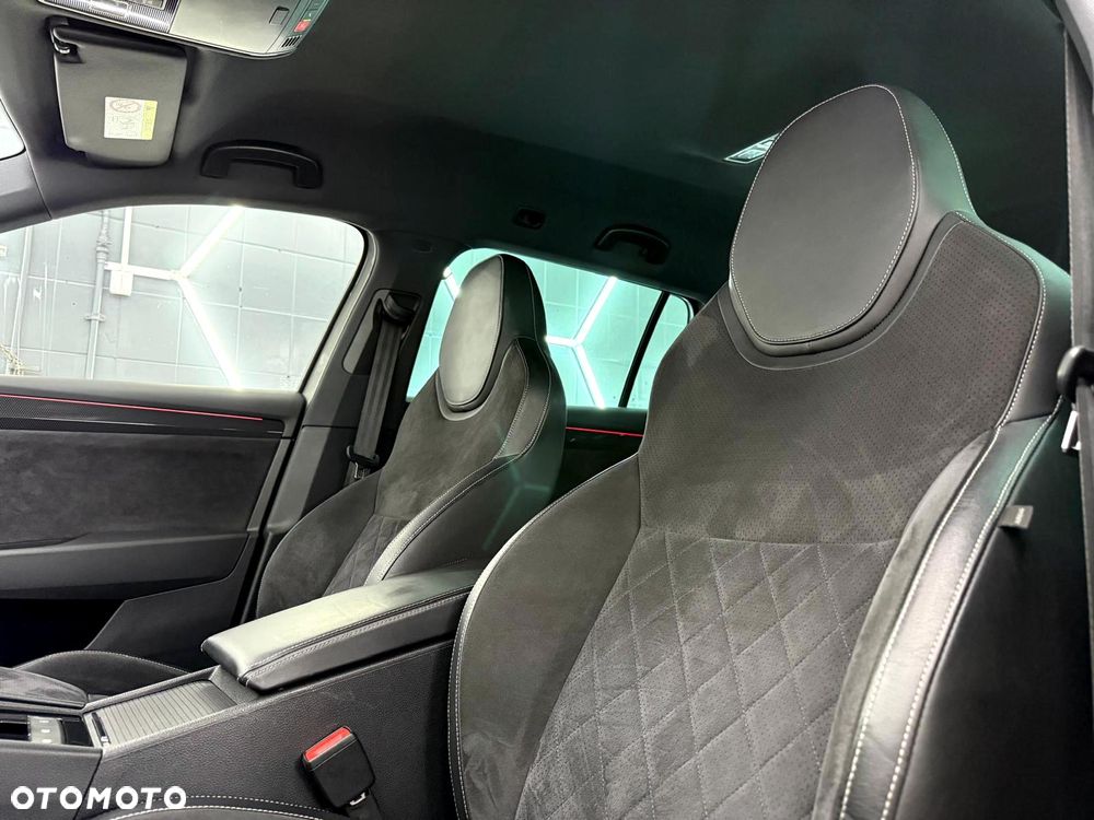 Skoda Superb 2.0 TDI 4x4 DSG Sportline - 24