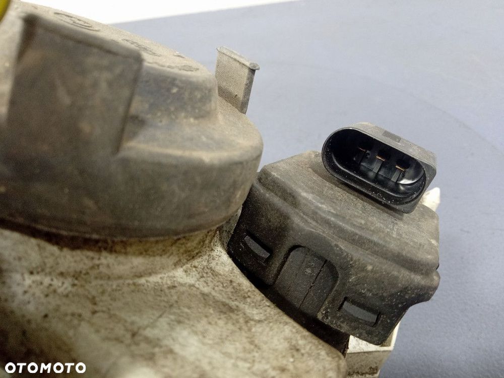 SKODA OCTAVIA I REFLEKTOR PRAWY PRZEDNI LAMPA PRZÓD 246086-00 - 4