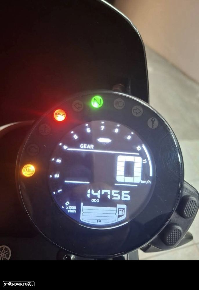 Yamaha XSR - 8