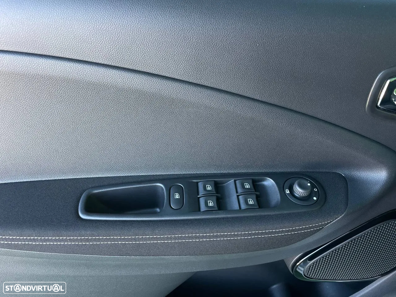 Renault Zoe (c/ Bateria) Zen 40 - 14