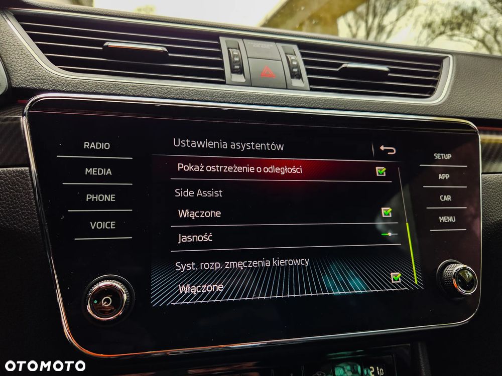 Skoda Superb 2.0 TDI SCR Sportline DSG - 40