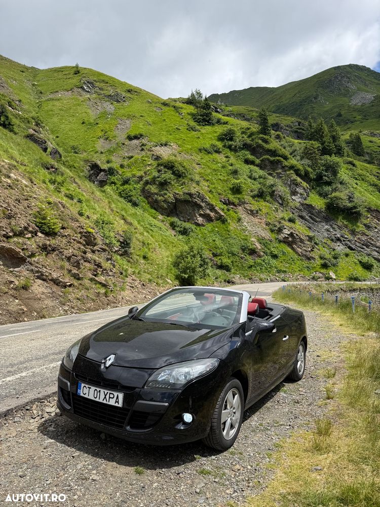 Renault Megane III 1.6 16V Color Edition - 1