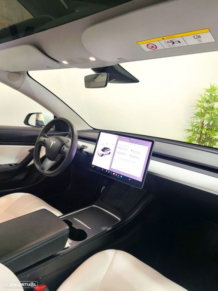 Tesla Model 3 Performance Dual Motor AWD - 23