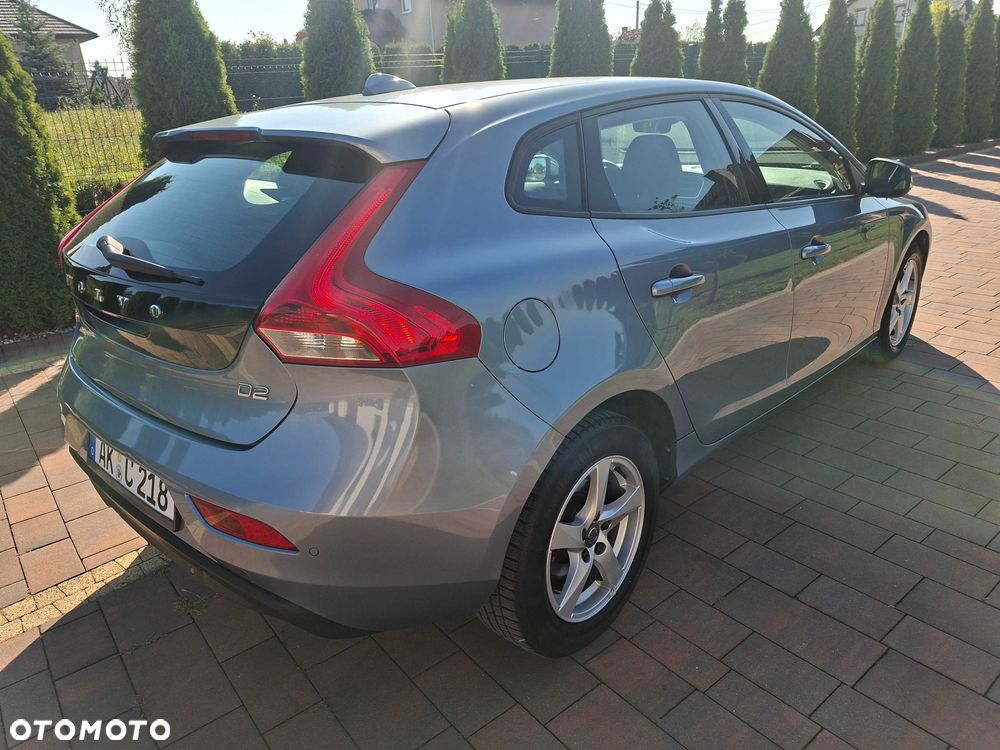 Volvo V40 2016 photo 3