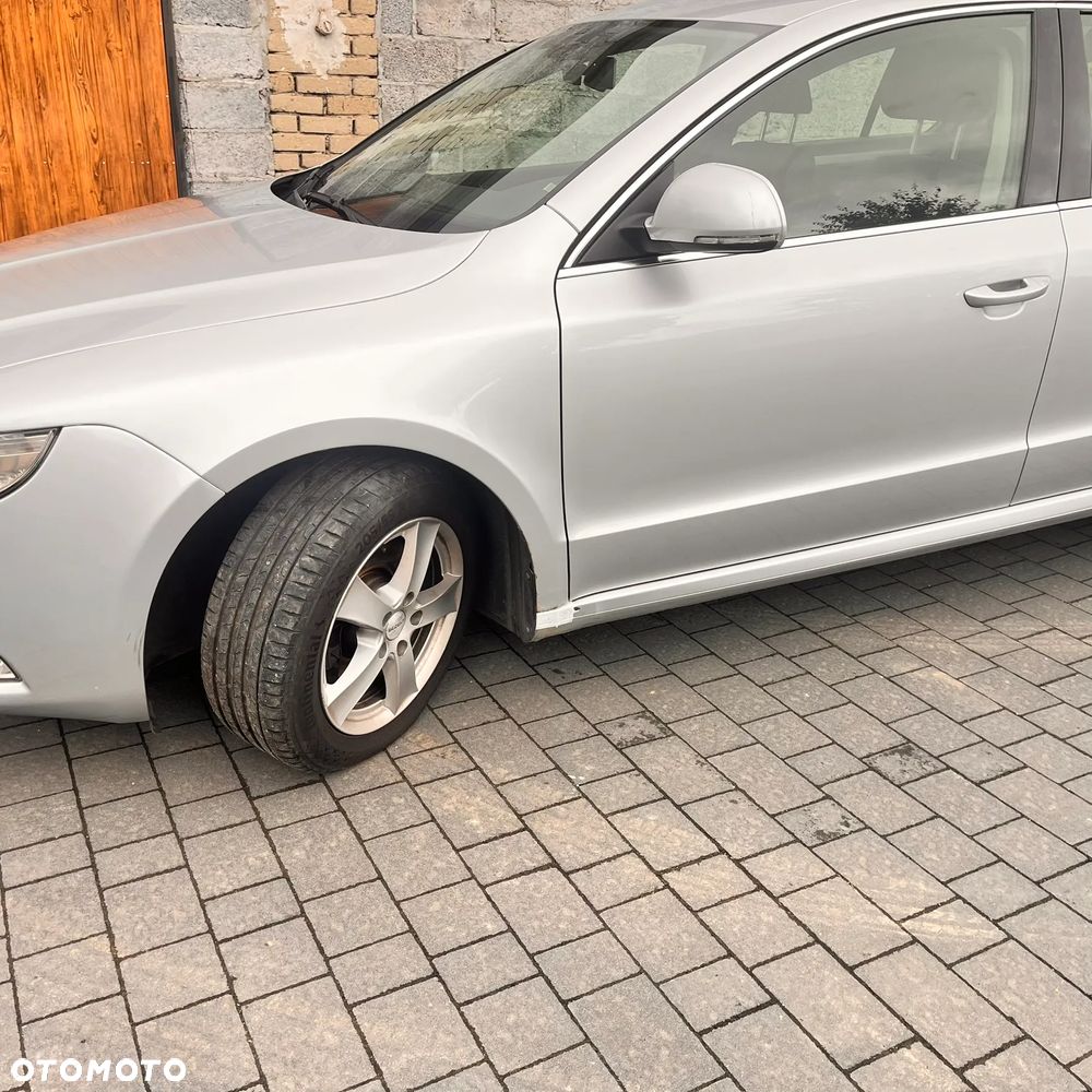 Skoda Superb 2.0 TDI Ambition - 2