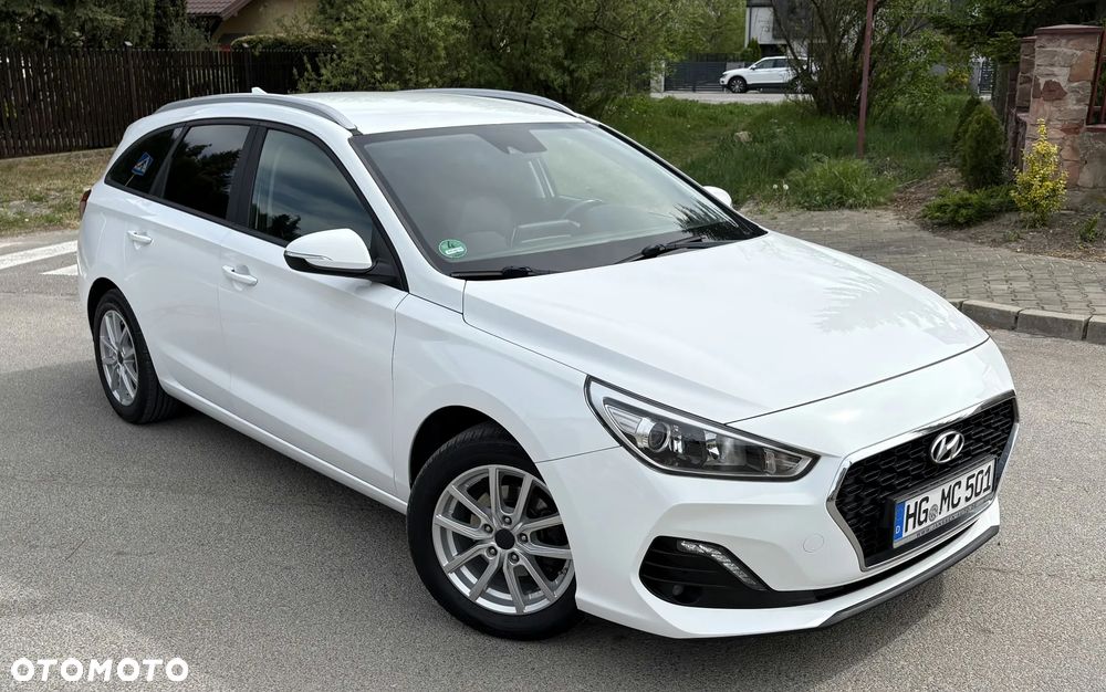 Hyundai i30 1.4 Passion - 14