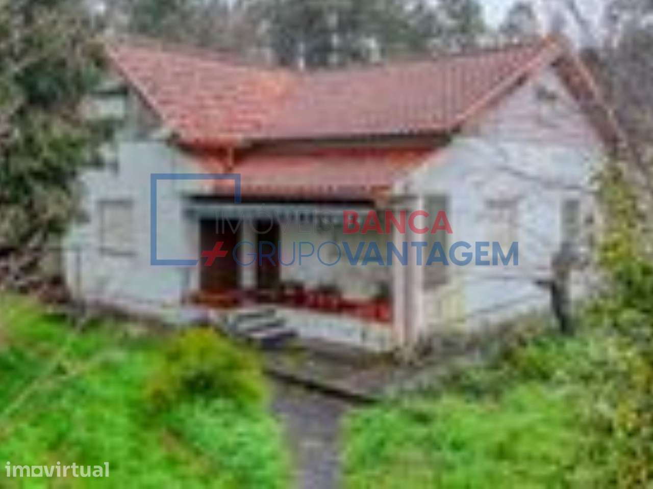 Moradia T2 em Fragoso, Barcelos, inserida num generoso terreno com ... - Grande imagem: 2/19