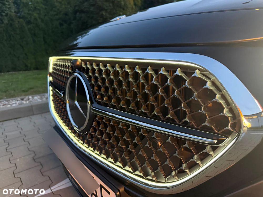Mercedes-Benz Klasa E 220 d mHEV 4-Matic AMG 9G-Tronic - 26